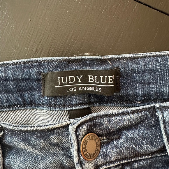 Judy Blue jeans - Picture 3 of 15